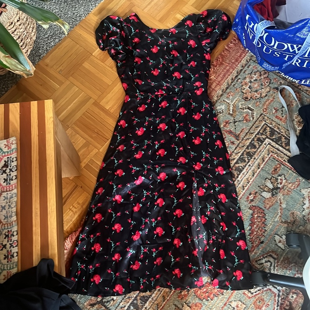 2 mi Ami dresses
